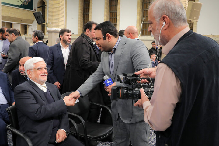 Photos: Producers, entrepreneurs meet with Imam Khamenei