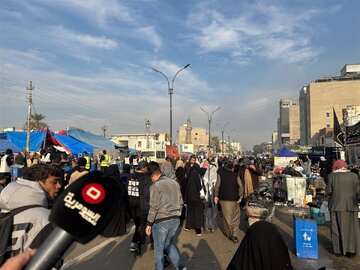 تقرير مصور / جموع الزائرين يقصدون حرم الإمام الكاظم (ع) في بغداد لإحياء الذكرى السنوية لاستشهاده(ع)