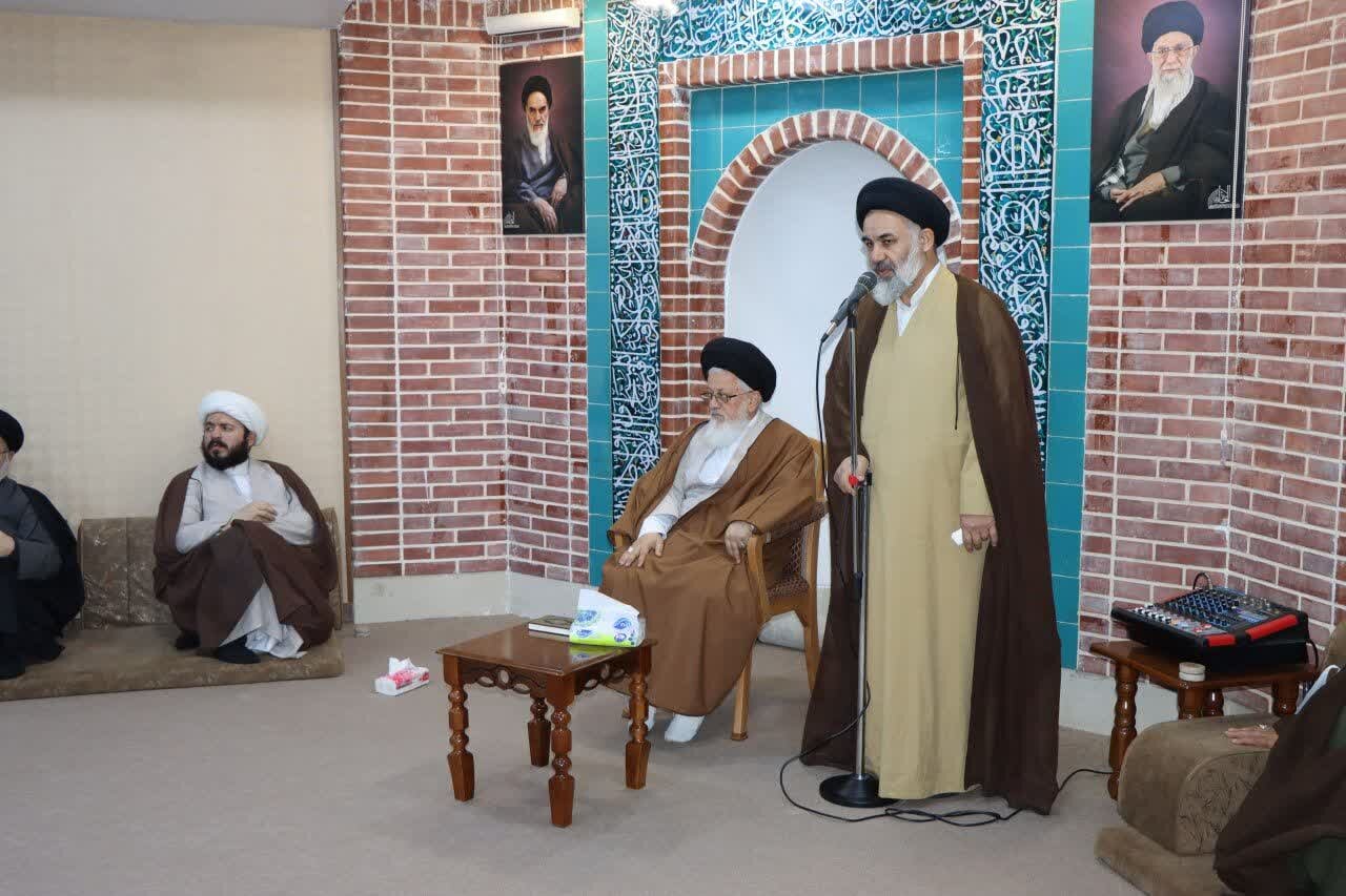 برگزاری مراسم عمامهگذاری طلاب مدرسه آیتالله دهدشتی آبادان با حضور نماینده مقام معظم رهبری در عراق + تصاویر