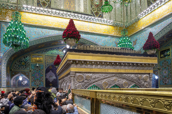 Photos: Razavi shrine covered in black for martyrdom anniv. of Imam Musa al-Kadhim