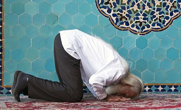 تاثیر نماز در رفع افسردگی و اندوه دنیوی و اخروی