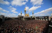 Video: Funeral of symbolic coffin of Imam Musa ibn Ja'far al-Kazim at Kadhimiya holy shrine, Iraq