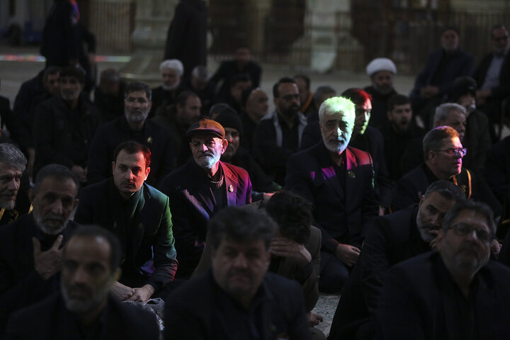 Photos: Hazrat Masoumeh shrine's servants organize mourning procession on Imam Kazim martyrdom anniv.