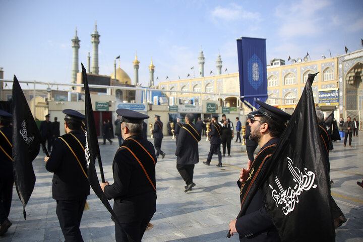 Photos: Hazrat Masoumeh shrine's servants organize mourning procession on Imam Kazim martyrdom anniv.