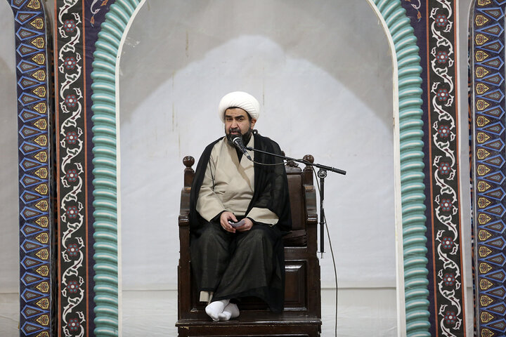 Photos: Hazrat Masoumeh shrine's servants organize mourning procession on Imam Kazim martyrdom anniv.