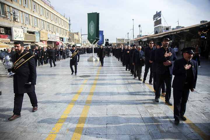 Photos: Hazrat Masoumeh shrine's servants organize mourning procession on Imam Kazim martyrdom anniv.