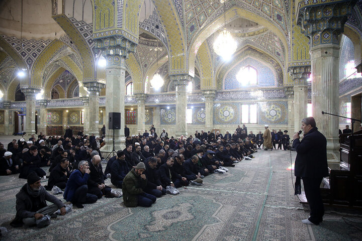 Photos: Hazrat Masoumeh shrine's servants organize mourning procession on Imam Kazim martyrdom anniv.