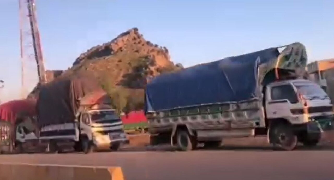 Video: Trucks carrying food and aid to oppressed Shia Muslims in Parachinar, Pakistan