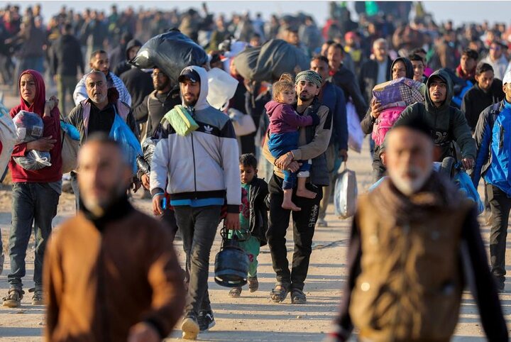 تقرير مصور/ الفرحة والسعادة تغمر النازحين الفلسطينيين العائدين الى مناطقهم بعد 15 من الإبادة بحقهم