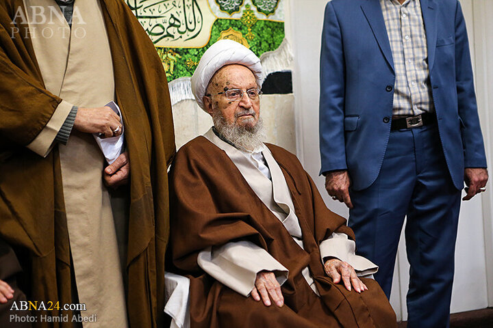 Photos: Turban ceremonies held at offices of Grand Ayatollahs in Qom, Iran