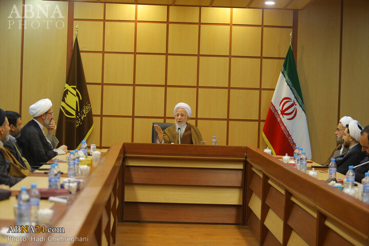 Photos: Universities Professors from Islamic countries meet with Ayatollah Javadi Amoli