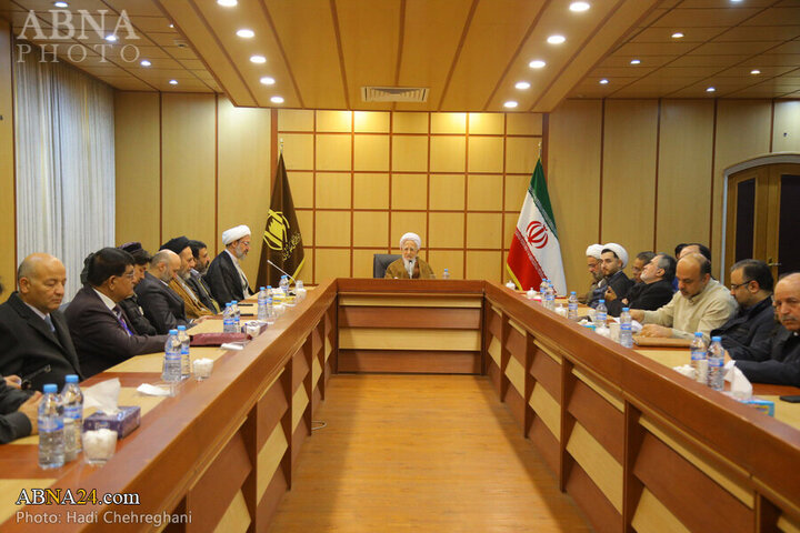 Photos: Universities Professors from Islamic countries meet with Ayatollah Javadi Amoli