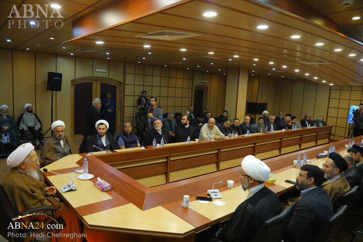 Photos: Universities Professors from Islamic countries meet with Ayatollah Javadi Amoli