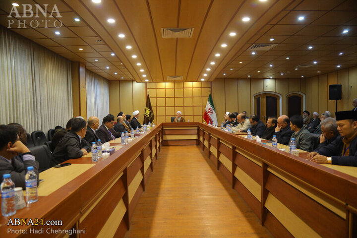 Photos: Universities Professors from Islamic countries meet with Ayatollah Javadi Amoli