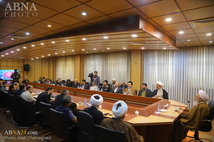 Photos: Universities Professors from Islamic countries meet with Ayatollah Javadi Amoli