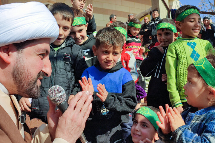 Photos: Imam Reza shrine's servants visit Syrian refugees in Lebanon