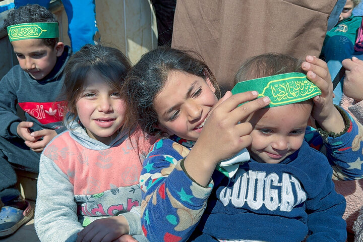 Photos: Imam Reza shrine's servants visit Syrian refugees in Lebanon