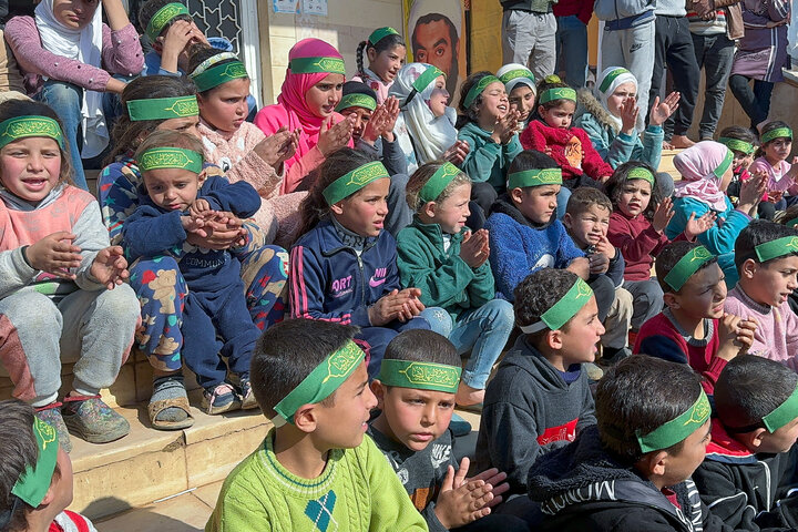 Photos: Imam Reza shrine's servants visit Syrian refugees in Lebanon