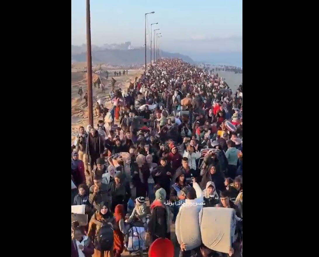 Video: In past 72 hrs, half a million displaced Palestinians returned to northern region of Gaza