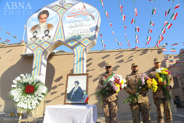 Photos: Commemorating beginning of Fajr decade in Qom