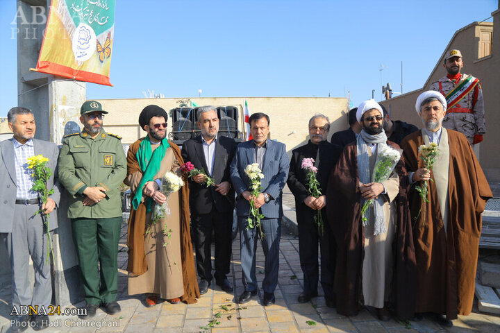 Photos: Commemorating beginning of Fajr decade in Qom