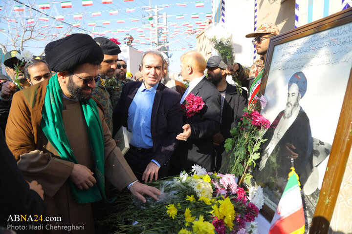 Photos: Commemorating beginning of Fajr decade in Qom