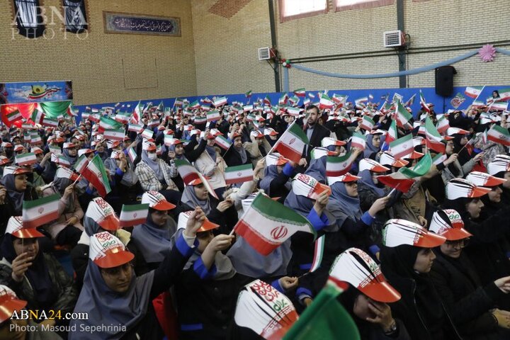 زنگ انقلاب در تبریز