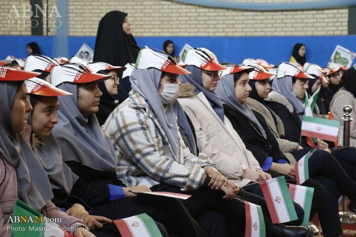 زنگ انقلاب در تبریز