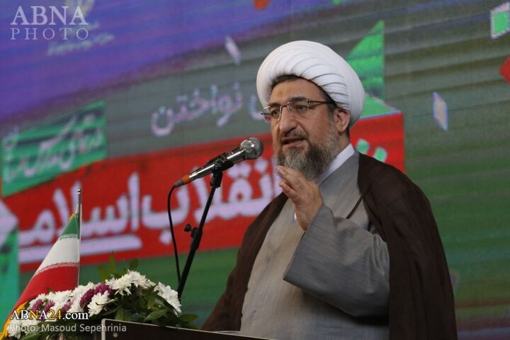 زنگ انقلاب در تبریز