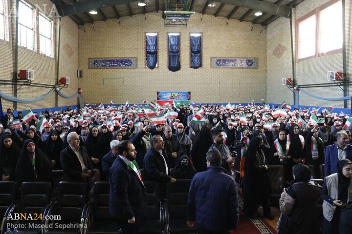زنگ انقلاب در تبریز