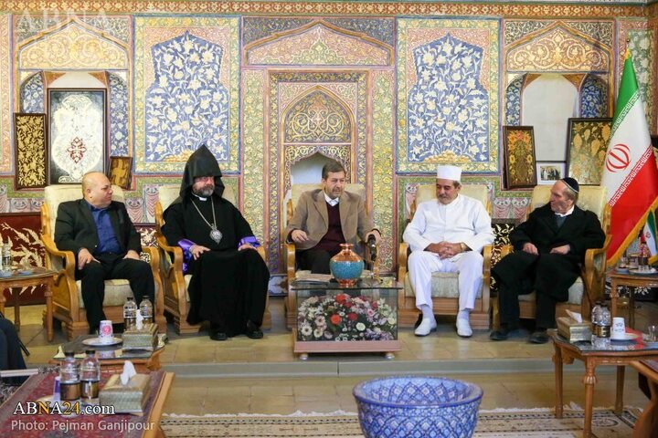 Photos: Session of leaders of divine religions in Isfahan