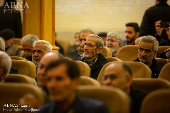تقرير مصور/ مؤتمر طلائع الثورة الاسلامية في محافظة اصفهان مع حضور جماهيرية