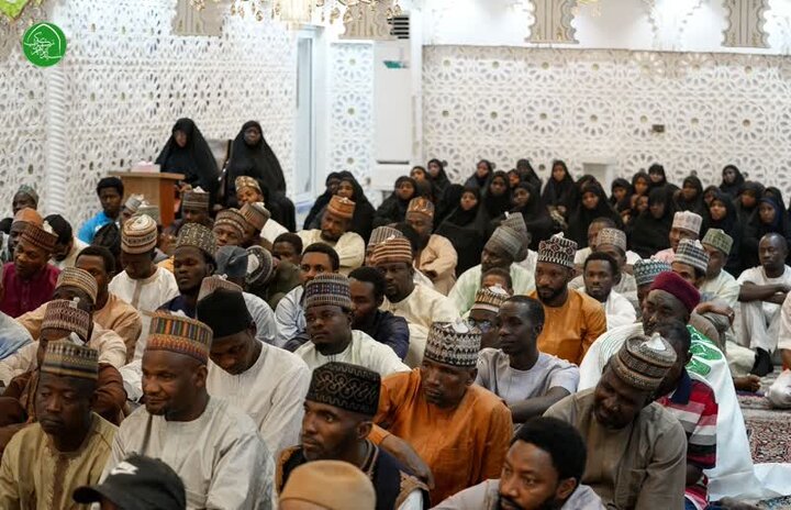 تقرير مصور/ الشيخ الزكزاكي يلقي كلمة بمناسبة عيد المبعث الشريف في العاصمة النيجيرية