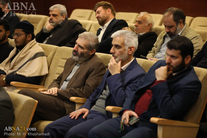 Photos: Secretary-General, staff of AhlulBayt World Assembly pay tribute to Imam Khomeini on anniv. of Islamic Revolution