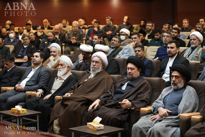 Photos: Secretary-General, staff of AhlulBayt World Assembly pay tribute to Imam Khomeini on anniv. of Islamic Revolution