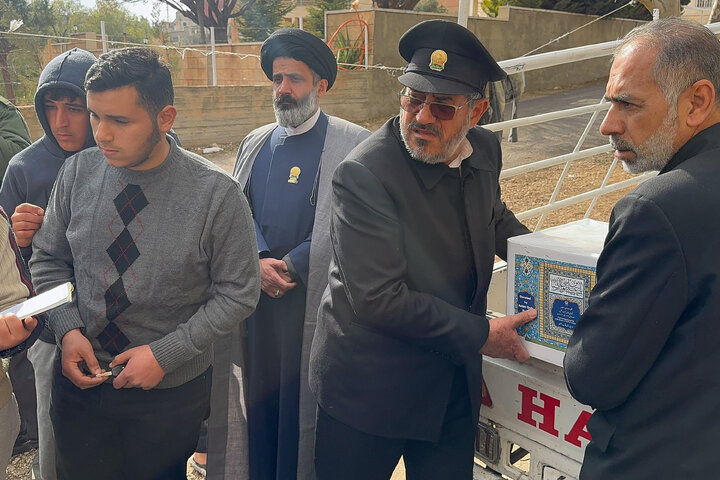 Photos: Distribution of donation packages from Astan Quds Razavi among Syrian refugees in Lebanon