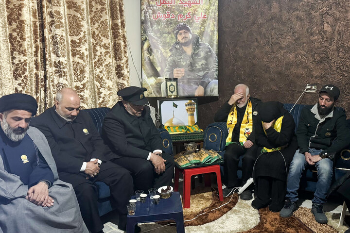 Photos: Servants of Imam Reza shrine meet with families of Lebanese martyrs