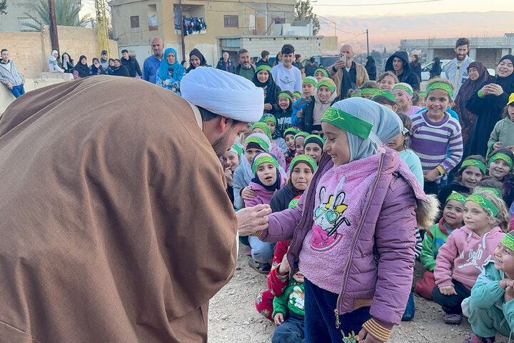 Photos: Servants of Imam Reza shrine meet with families of Lebanese martyrs