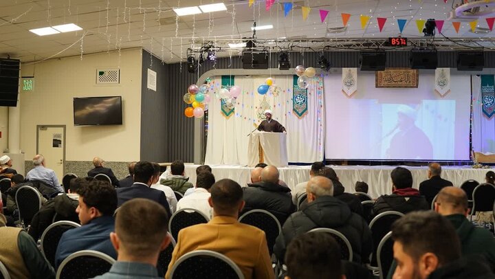 تقرير مصور/ احتفال بالأعياد الشعباينة في مركز الامام علي (ع) بالعاصمة السويدية