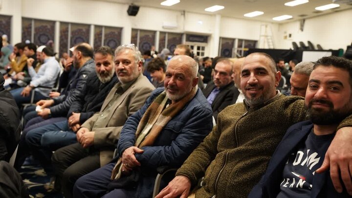 تقرير مصور/ احتفال بالأعياد الشعباينة في مركز الامام علي (ع) بالعاصمة السويدية