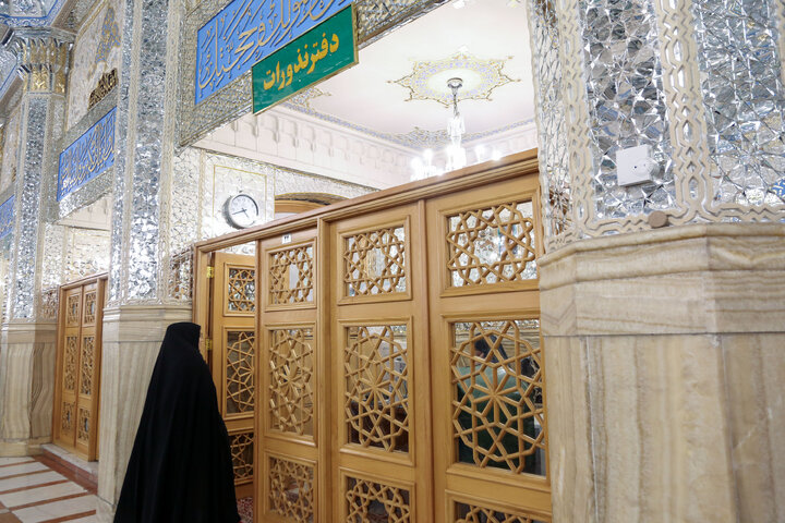 گزارش تصویری | دفاتر نذورات بانوان در حرم مطهر رضوی