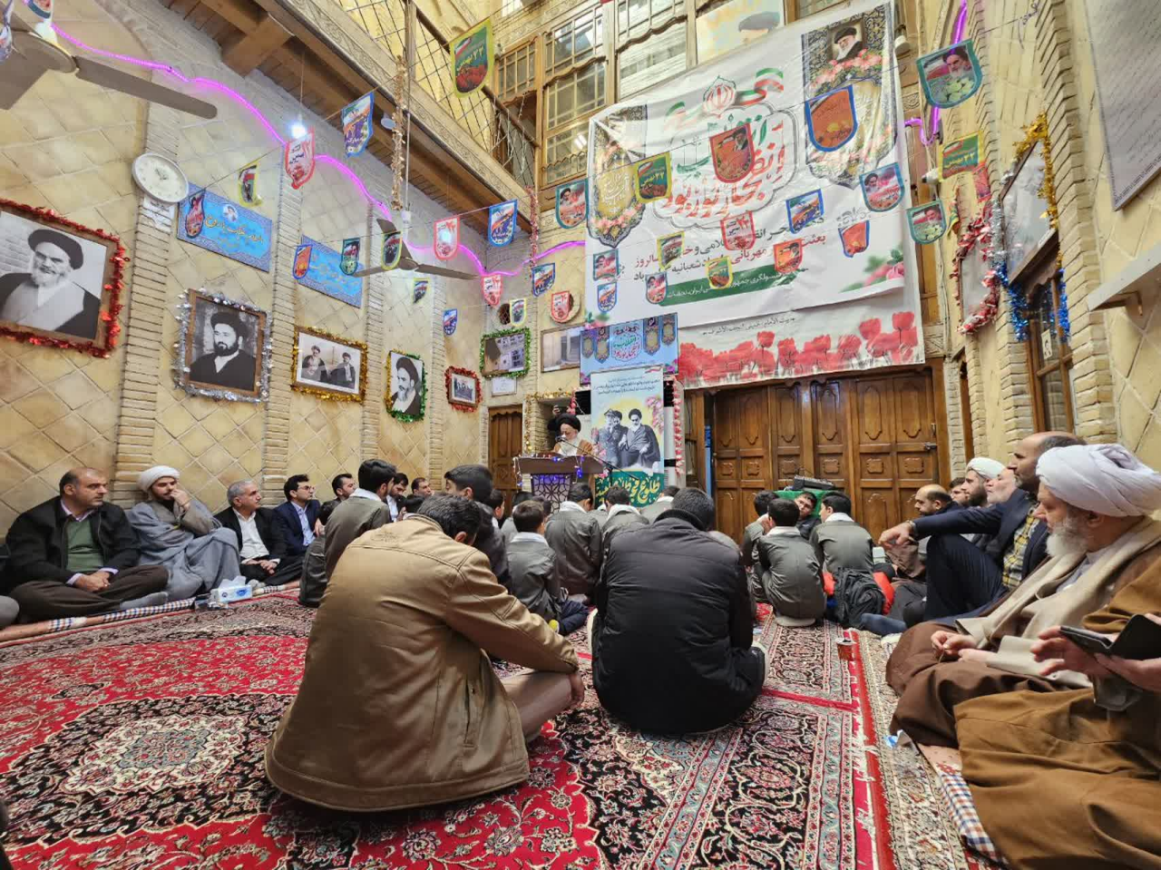 وحدت امت اسلامی؛ از اراده الهی تا مسئولیتهای جهانی در مسیر انقلاب اسلامی