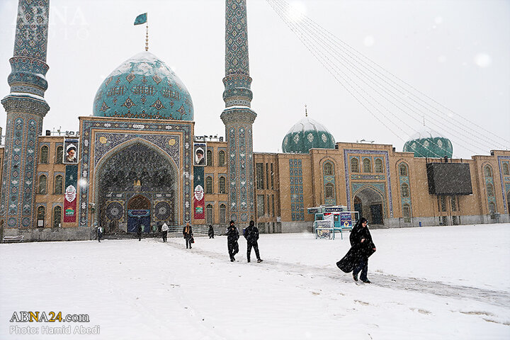 برف در قم