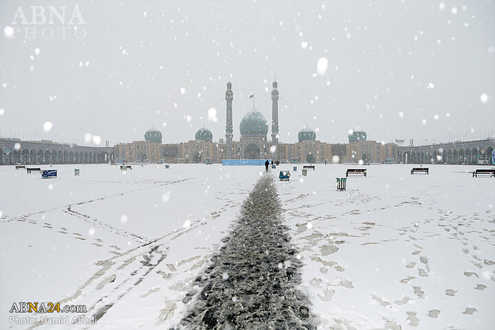 برف در قم