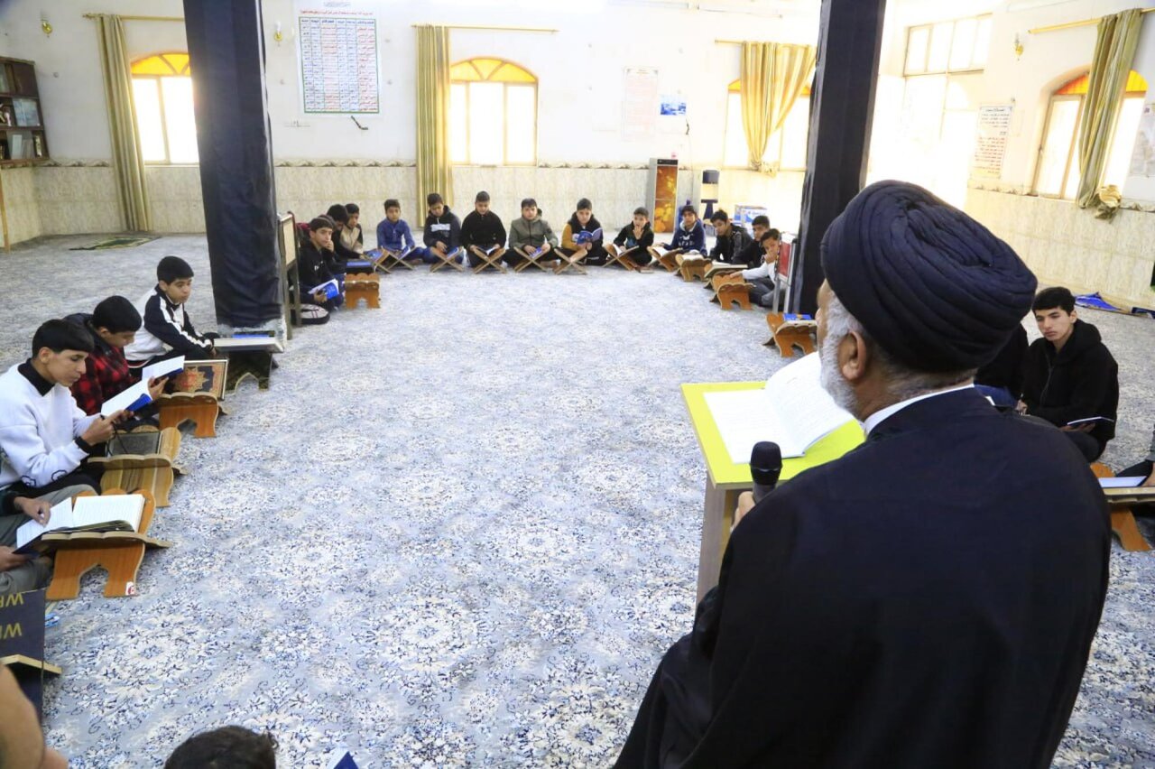 العتبة العباسية المقدسة تطلق برنامجا قرآنيا في كربلاء+(صور)