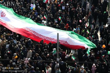 گزارش تصویری | حماسه حضور مردم شهر تبریز در روز ۲۲ بهمن