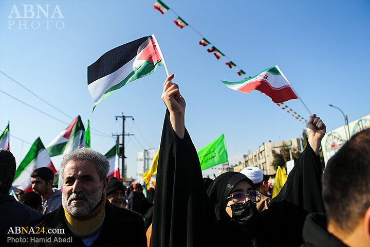 Photos (1): 22 Bahman rally held in Qom