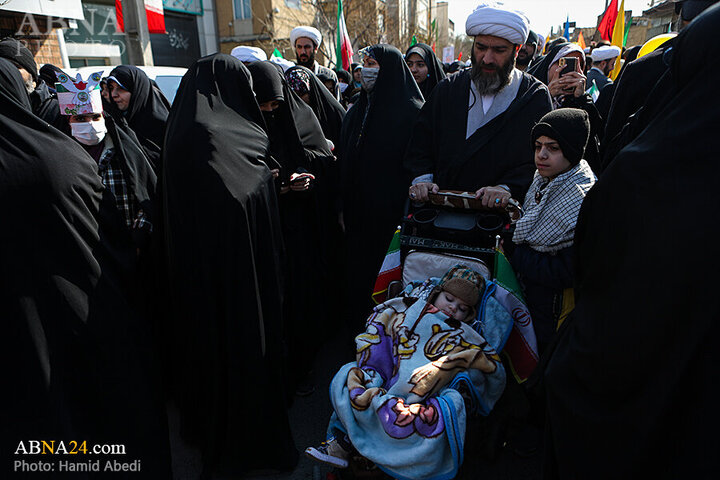 Photos (1): 22 Bahman rally held in Qom