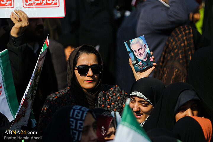 Photos (1): 22 Bahman rally held in Qom