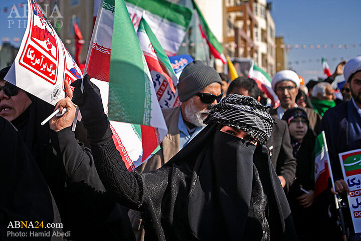 Photos (1): 22 Bahman rally held in Qom